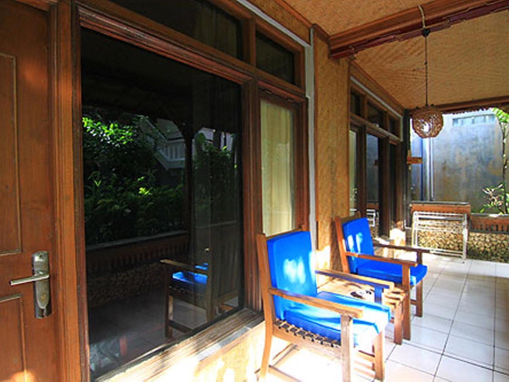 Dewa Bharata Bungalows Candidasa Habitación foto